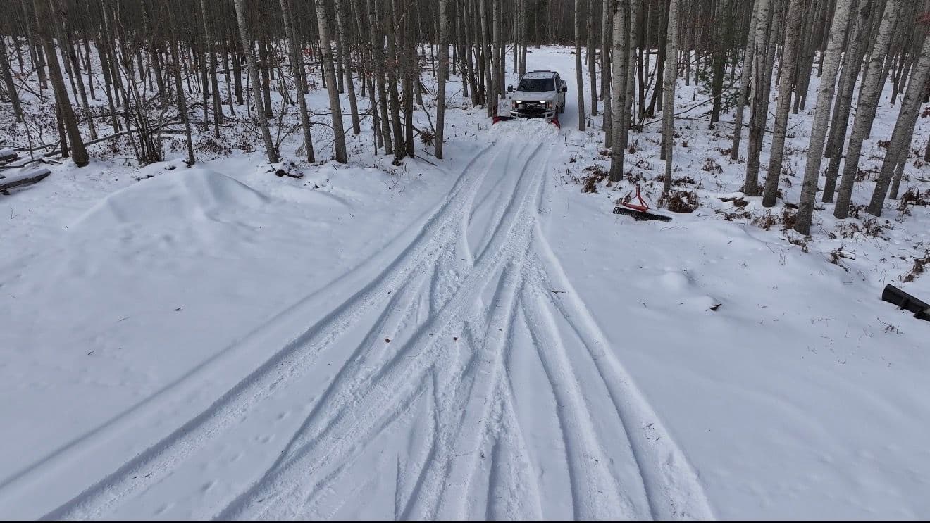 Gallery photos for Ensuring Safe Travels with Expert Snow Removal in Oscoda and Tawas: Image #3